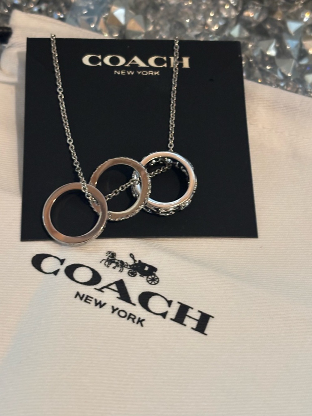✨ Coach Triple Ring Pendant Necklace Silver Tone NWT ✨ - Picture 15 of 16